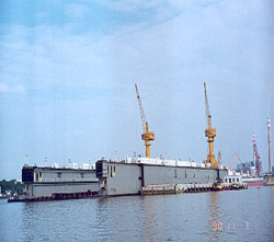 dock5.jpg (23388 bytes)
